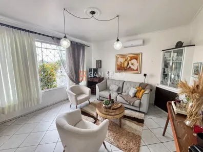 Casa com 3 Quartos à venda, 172m² no Capoeiras, Florianópolis