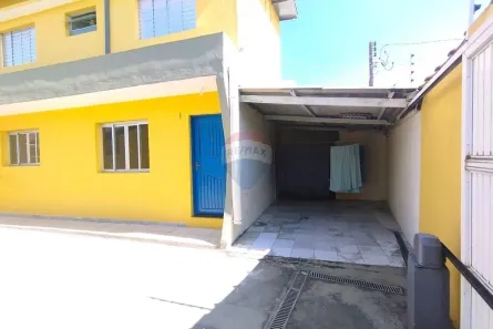 Sobrado com 2 Quartos para alugar, 70m² no Centro, Caraguatatuba