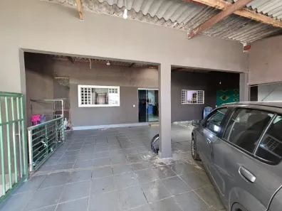 Casa com 2 Quartos à venda, 200m² no Arapoanga, Brasília