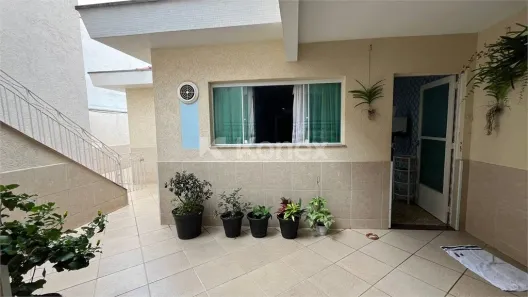Casa com 3 Quartos para alugar, 235m² no Bortolândia, São Paulo