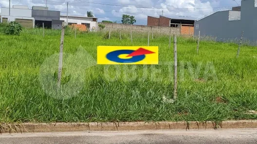 Lote/Terreno à venda, 250m² no Laranjeiras, Uberlândia