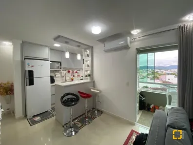 Apartamento com 2 Quartos à venda, 75m² no Centro, Palhoça