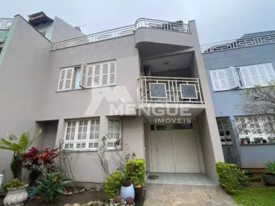 Casa de Condomínio com 3 Quartos à venda, 195m² no Jardim Itu, Porto Alegre