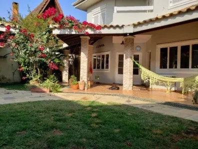 Sobrado com 4 Quartos à venda, 217m² no Jardim Esplanada, São José dos Campos