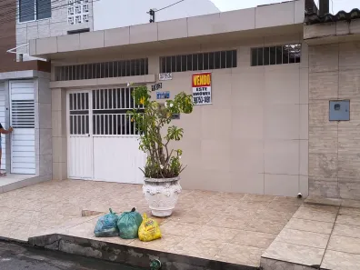 Casa com 3 Quartos à venda, 120m² no Cidade Universitária, Maceió