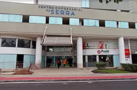 Sala Comercial à venda, 35m² no Parque Residencial Laranjeiras, Serra