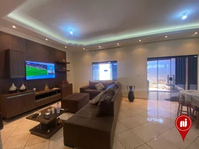 Casa com 3 Quartos para alugar, 200m² no Grajaú, Brumadinho