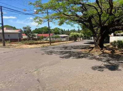 Lote/Terreno à venda, 339m² no Copacabana Residencial, Maringá