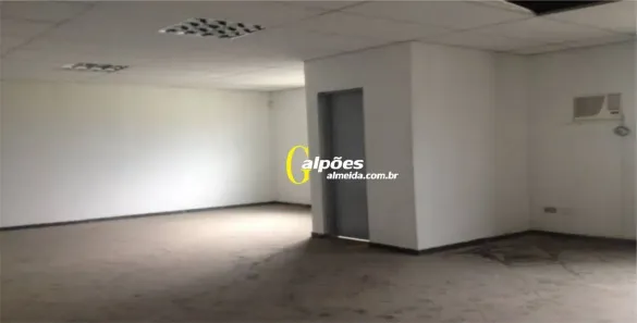Galpão/Depósito/Armazém para alugar, 800m² no Chácara do Solar I (Fazendinha), Santana de Parnaíba