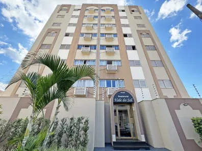 Apartamento com 3 Quartos para alugar, 69m² no Zona 07, Maringá