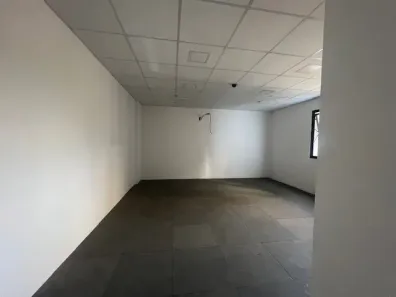 Sala Comercial com 1 Quarto para alugar, 41m² no Centro, Arujá