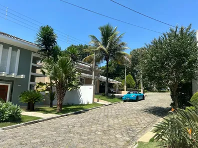 Casa com 4 Quartos à venda, 300m² no Vila Zezé, Jacareí