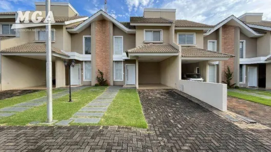 Sobrado com 3 Quartos à venda, 130m² no Polo Centro, Foz do Iguaçu