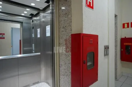 Sala Comercial à venda, 157m² no Centro Histórico, Porto Alegre