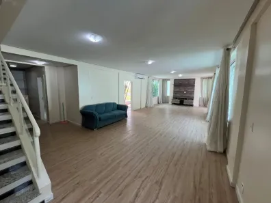Casa de Condomínio com 4 Quartos para alugar, 300m² no Dom Pedro I, Manaus