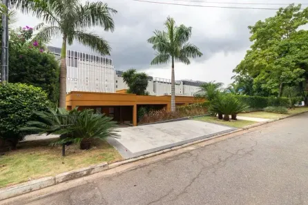 Casa de Condomínio com 3 Quartos para alugar, 485m² no Residencial Tamboré, Barueri