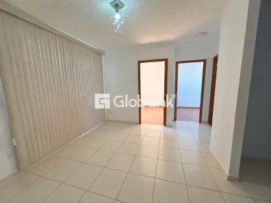 Apartamento com 2 Quartos para alugar, 45m² no Residencial Sul Ipês, Montes Claros