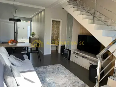 Sobrado com 2 Quartos à venda, 84m² no Itacolomi, Balneário Piçarras