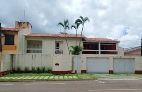 Casa com 5 Quartos à venda, 320m² no Petrópolis, Londrina