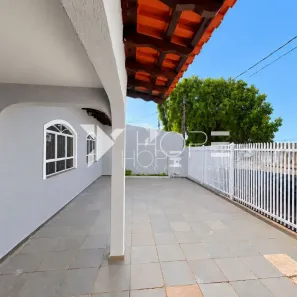 Casa com 3 Quartos à venda, 135m² no Messiânico, Londrina