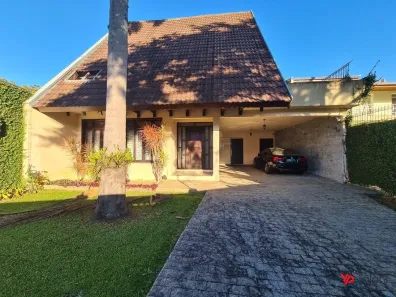 Casa com 5 Quartos à venda, 440m² no Mercês, Curitiba