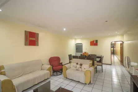Casa com 7 Quartos à venda, 450m² no Marco, Belém