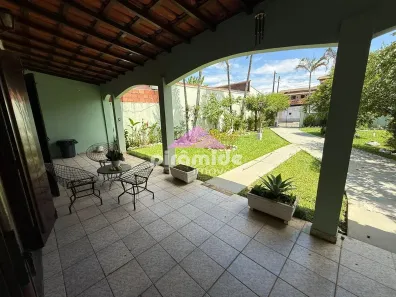 Casa com 2 Quartos à venda, 130m² no Centro, Caraguatatuba