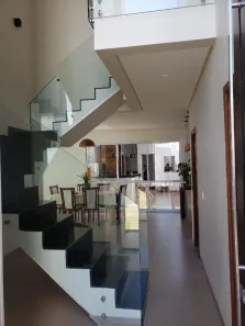 Casa com 4 Quartos à venda, 230m² no Novo Mundo, Uberlândia