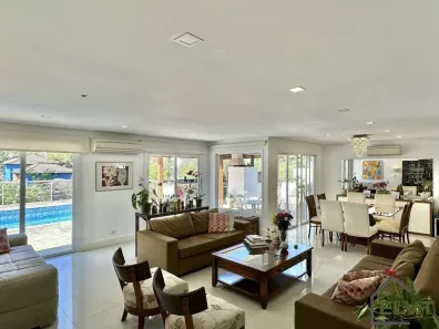 Casa de Condomínio com 5 Quartos à venda, 375m² no Chácara dos Junqueiras, Carapicuíba