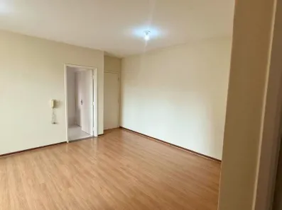 Apartamento com 3 Quartos para alugar, 78m² no Centro, Londrina