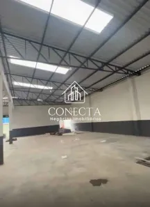 Galpão/Depósito/Armazém para alugar, 800m² no Bom Jesus, Uberlândia