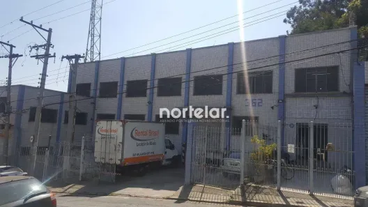 Galpão/Depósito/Armazém à venda, 1780m² no Vila Carbone, São Paulo