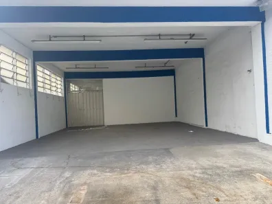 Galpão/Depósito/Armazém para venda ou aluguel, 890m² no Caiçaras, Belo Horizonte