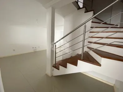 Casa com 3 Quartos para alugar, 110m² no Tristeza, Porto Alegre