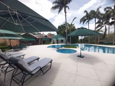 Casa de Condomínio com 4 Quartos à venda, 1000m² no Chácara Flórida, Itu