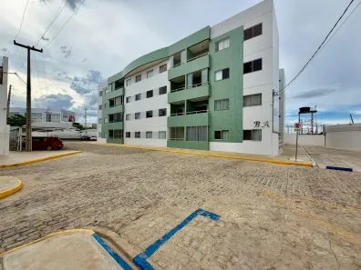 Apartamento com 3 Quartos para alugar, 75m² no Fernando Idalino, Petrolina