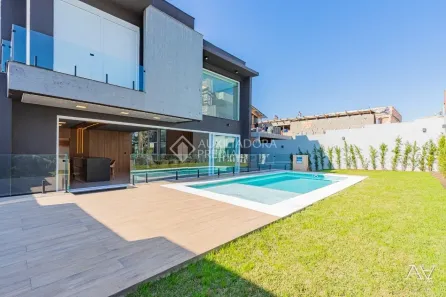 Casa de Condomínio com 4 Quartos à venda, 286m² no Vila Nova, Porto Alegre