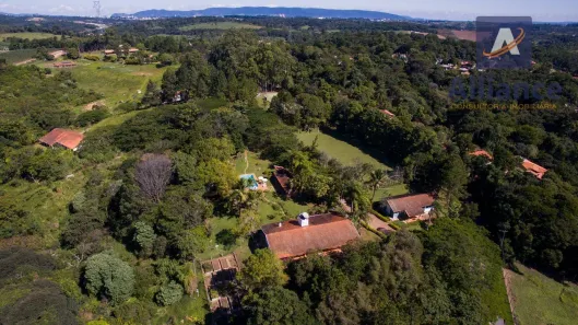Fazenda/Sítio com 4 Quartos à venda, 900m² no Abadia, Louveira