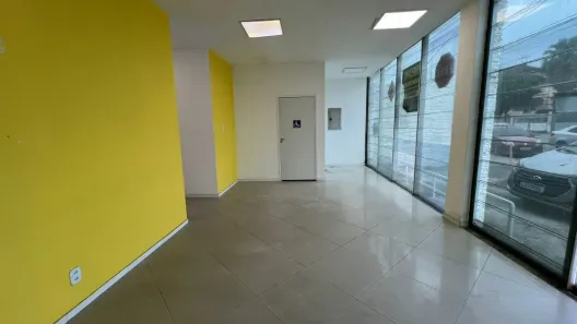 Ponto Comercial para alugar, 200m² no Campo Grande, Rio de Janeiro
