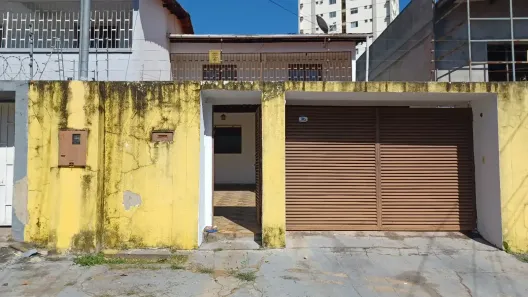 Casa com 3 Quartos à venda, 200m² no Setor Leste Universitário, Goiânia
