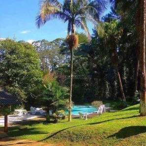 Casa com 5 Quartos à venda, 600m² no Chácara do Refúgio, Carapicuíba