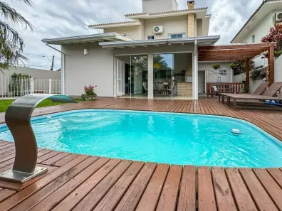Casa com 3 Quartos à venda, 189m² no Centro, Palhoça