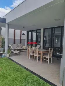 Sobrado com 4 Quartos à venda, 250m² no Urbanova I, São José dos Campos