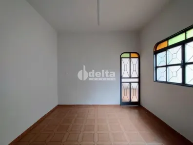 Ponto Comercial com 7 Quartos à venda, 350m² no Nossa Senhora Aparecida, Uberlândia