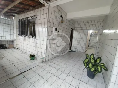 Casa com 2 Quartos à venda, 123m² no Vila Voturua, São Vicente