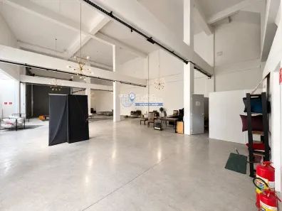 Galpão/Depósito/Armazém para alugar, 350m² no Vila Metalúrgica, Santo André