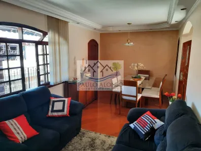 Casa com 3 Quartos à venda, 250m² no Vila Iório, São Paulo