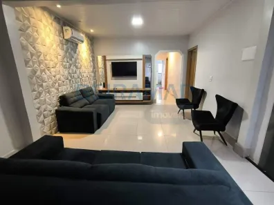 Casa com 5 Quartos à venda, 130m² no Recanto das Emas, Brasília
