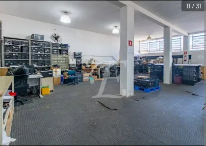 Galpão/Depósito/Armazém à venda, 600m² no Vila Ipojuca, São Paulo