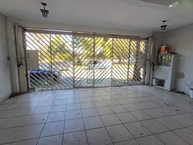 Sobrado com 5 Quartos à venda, 256m² no Conjunto Residencial Butantã, São Paulo
